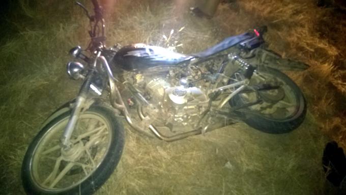 Un menor de 17 años le disparó a un vehículo policial, tras ser sorprendido junto a un adulto cazando conejos en la Reserva Nacional Lago Peñuelas. Dúo fue detenido por Homicidio Frustrado y Porte Ilegal de Munición. ataque